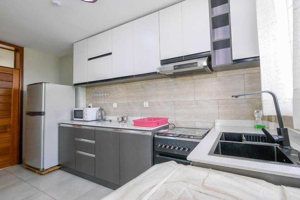 Ultra Modern Apartment In Nyarutarama كيغالي المظهر الخارجي الصورة