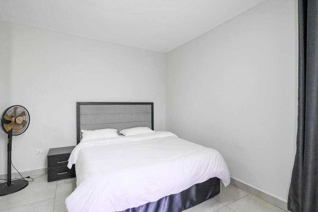 Ultra Modern Apartment In Nyarutarama كيغالي المظهر الخارجي الصورة